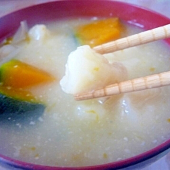 味噌汁で作る★簡単だご汁(すいとん)